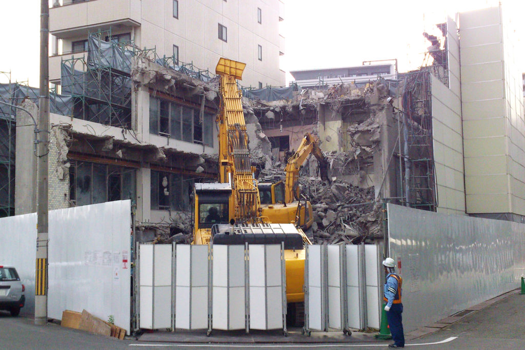 解体工事業の技術者とみなす経過措置期間が終了します【続報】